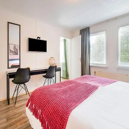 Delightful In With Garden Holiday home