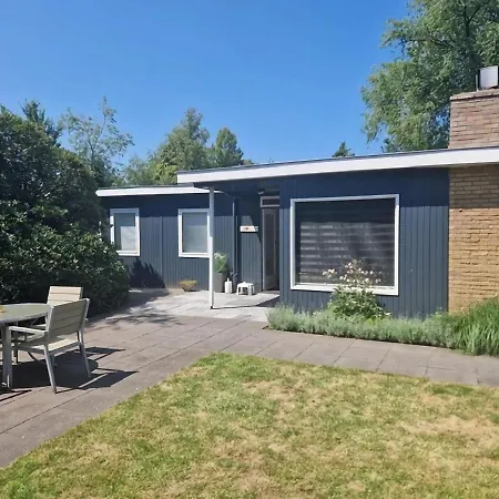 Holiday home Delightful In With Garden